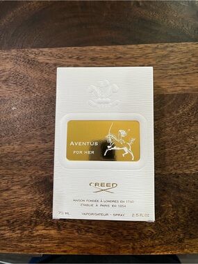 Creed aventus for her White & Gold Luxe Fragrance Box